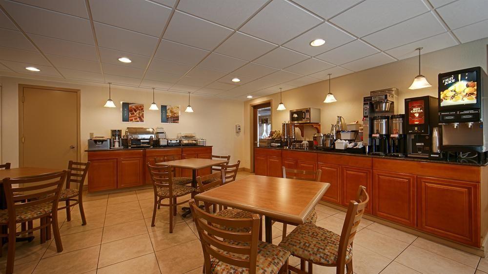 Best Western Inn & Suites Ontario Exterior photo
