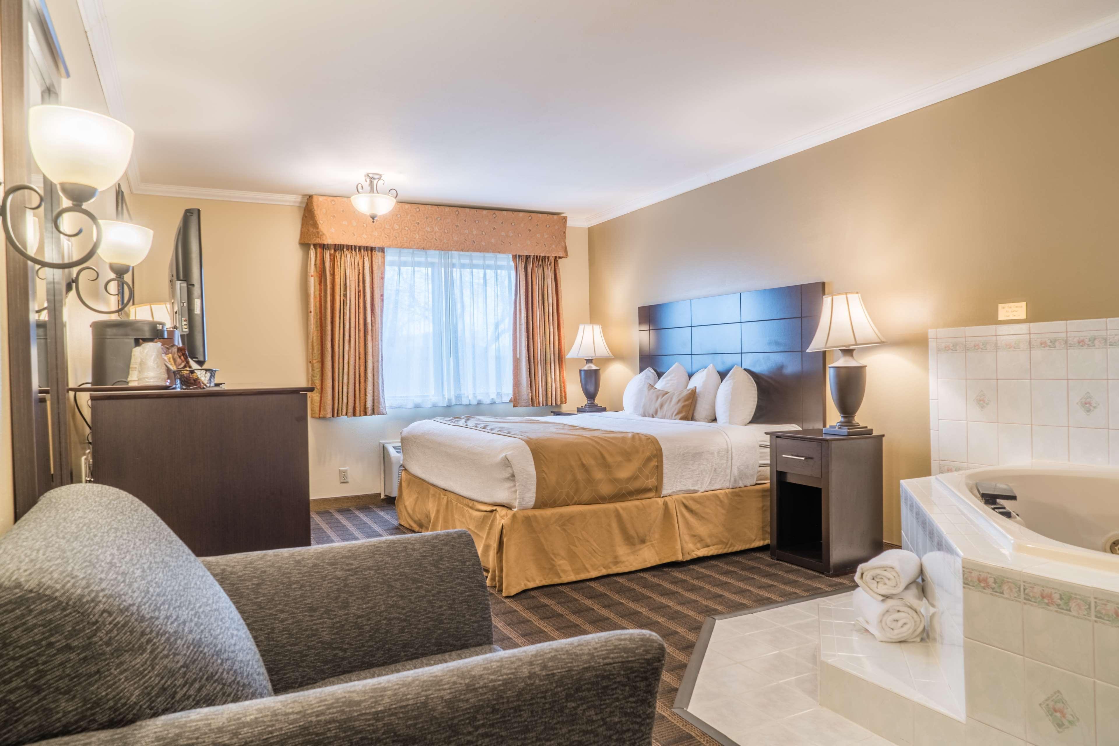Best Western Inn & Suites Ontario Exterior photo