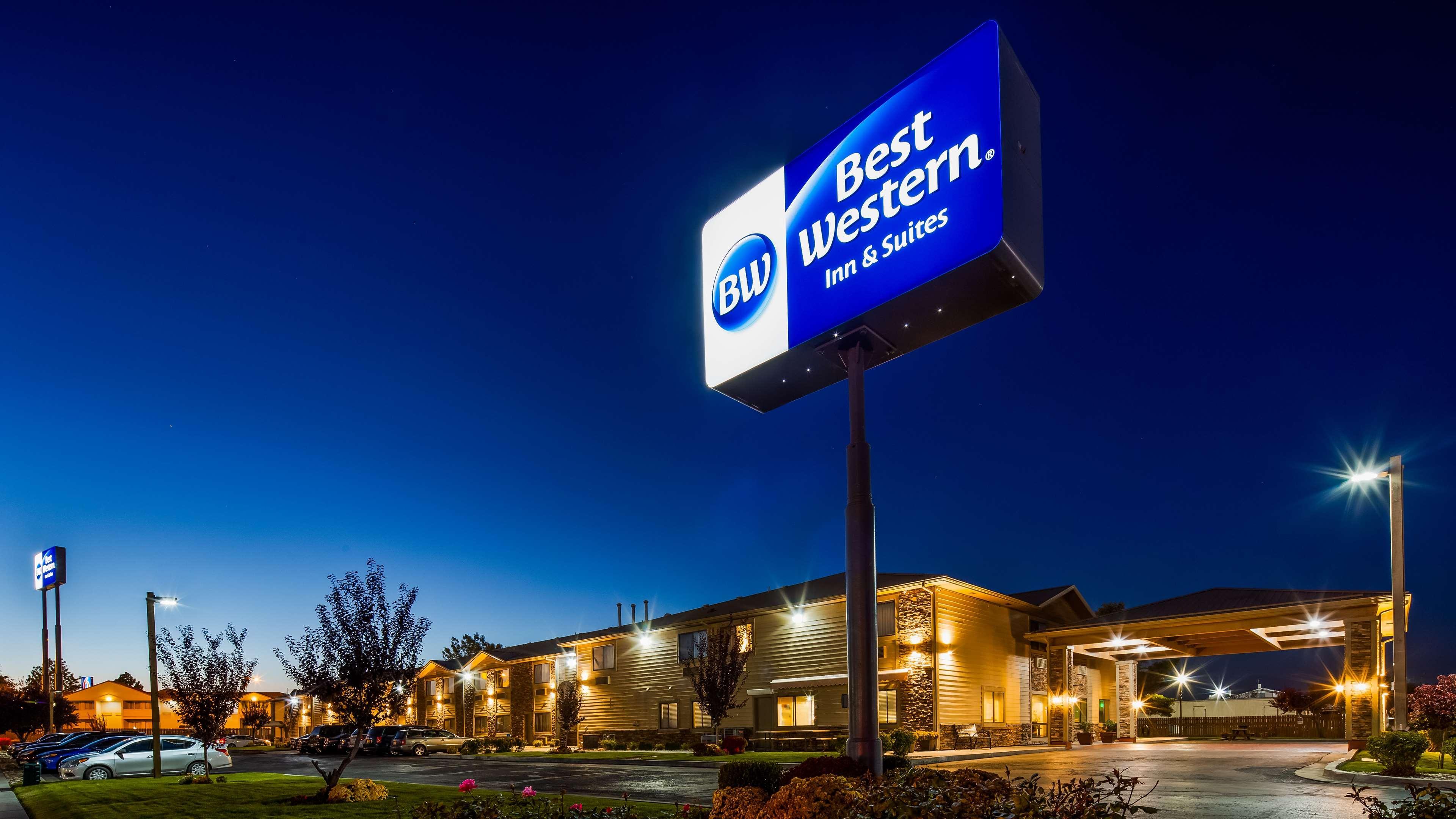 Best Western Inn & Suites Ontario Exterior photo