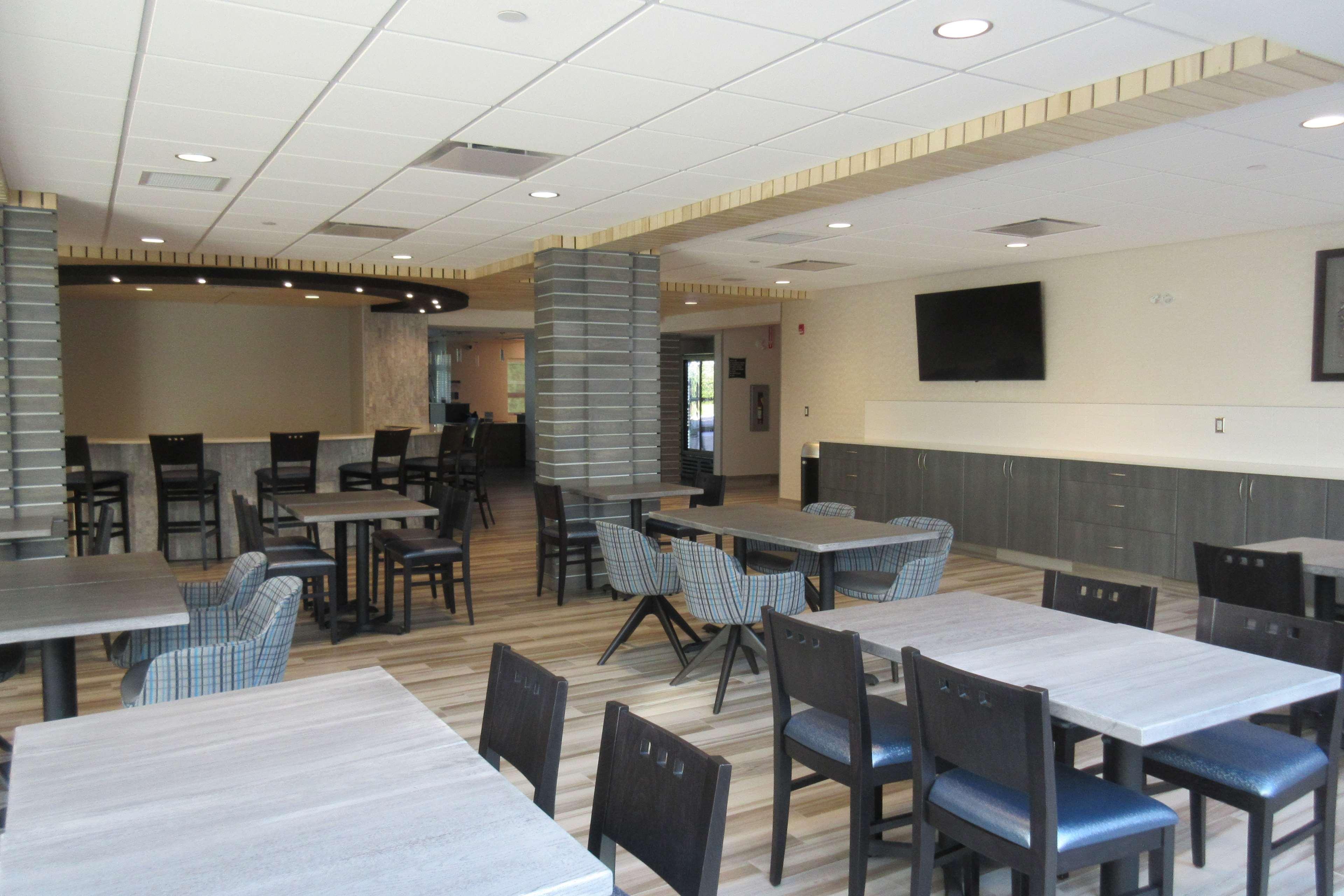 Best Western Inn & Suites Ontario Exterior photo